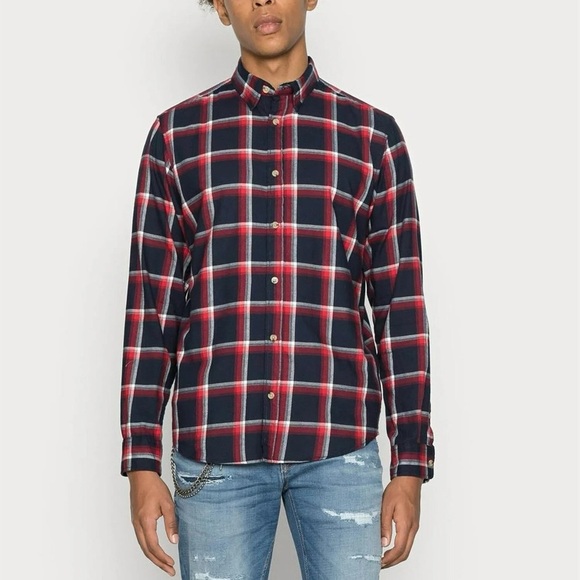 Club Room Other - NWT Club Room Plaid Long Sleeve Flannel Blue & Red Size Large